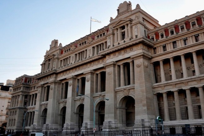 Tribunales