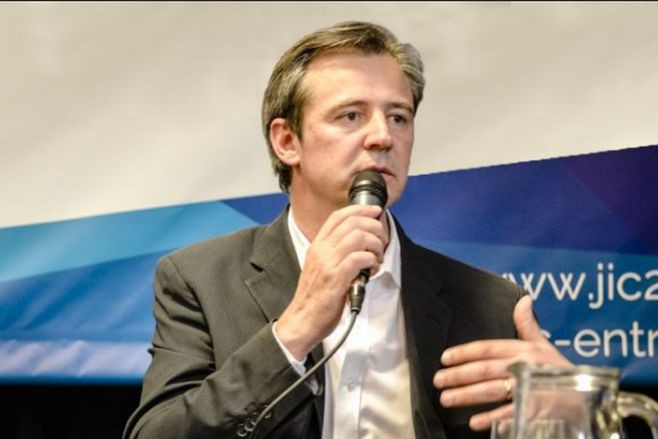 Adán Bahl